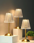 CrystalGlow - Luxurious Gold Table Lamp