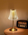CrystalGlow - Luxurious Gold Table Lamp